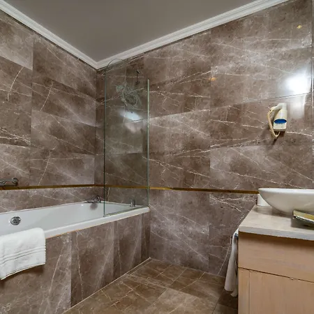 Amara Luxury Resort&villas Resort