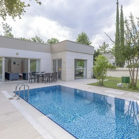 Fashiontv Luxe Resort