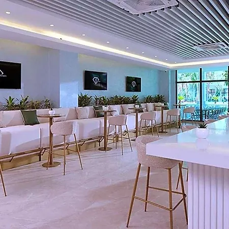 Fashiontv Luxe Resort