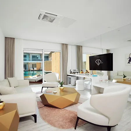 Fashiontv Luxe