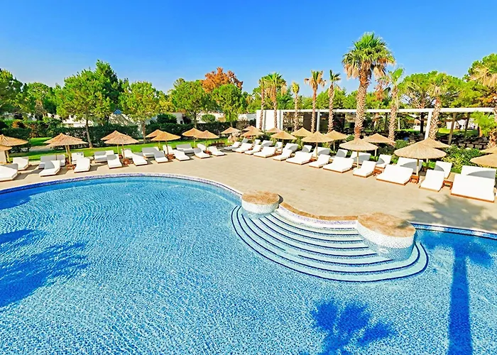 Fashiontv Luxe Resort